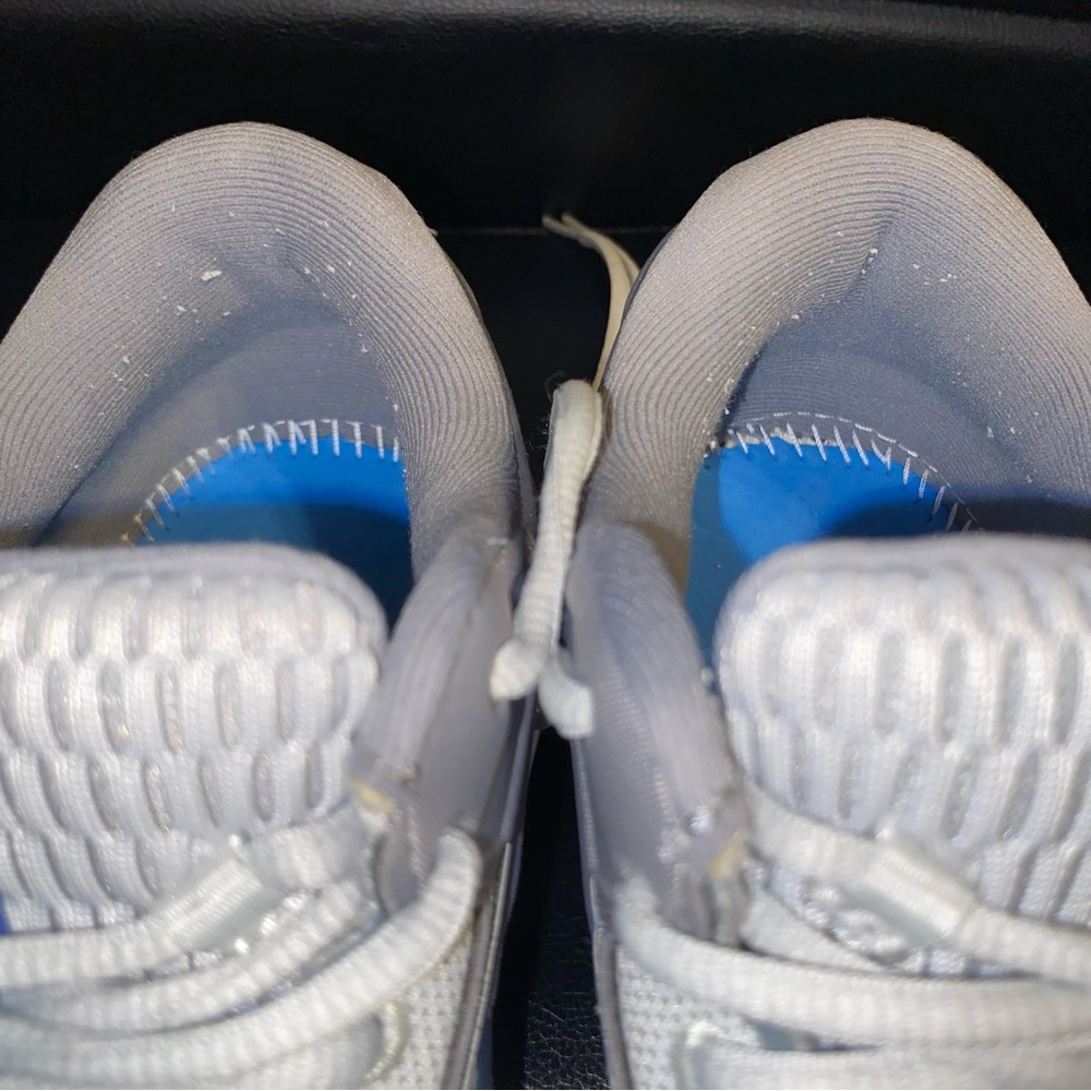 Brooks Dyad 11 Walking Shoes - Picture 11 of 12